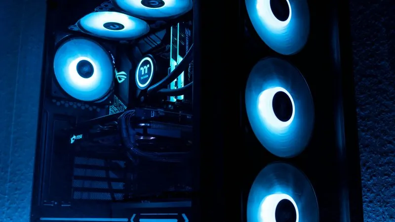 Rift Titan Liquid Loop